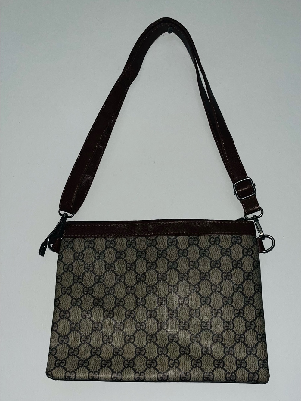 Gucci Brown GG Monogram Shoulder Bag with Dark Brown Trim - Picture 3 of 3